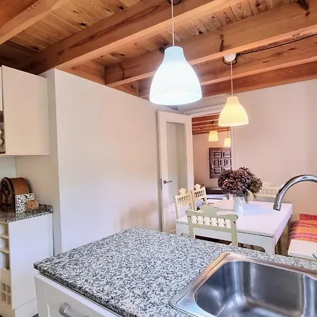 בית אירוח Casa Vacacional La Coruxa *