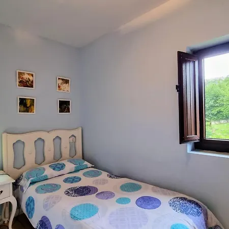 Casa La Curuxa En Vidiago, Llanes בית אירוח