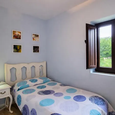 民宿 Casa La Curuxa En Vidiago, Llanes *