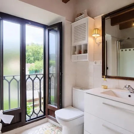 Casa La Curuxa En Vidiago, Llanes *